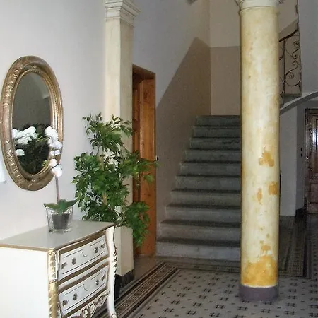Oda ve Kahvaltı Relais Lucca