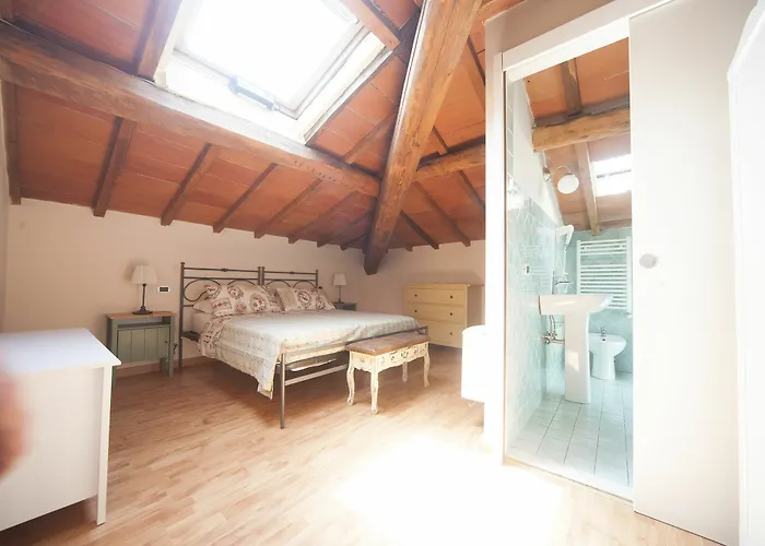 Oda ve Kahvaltı Relais Lucca